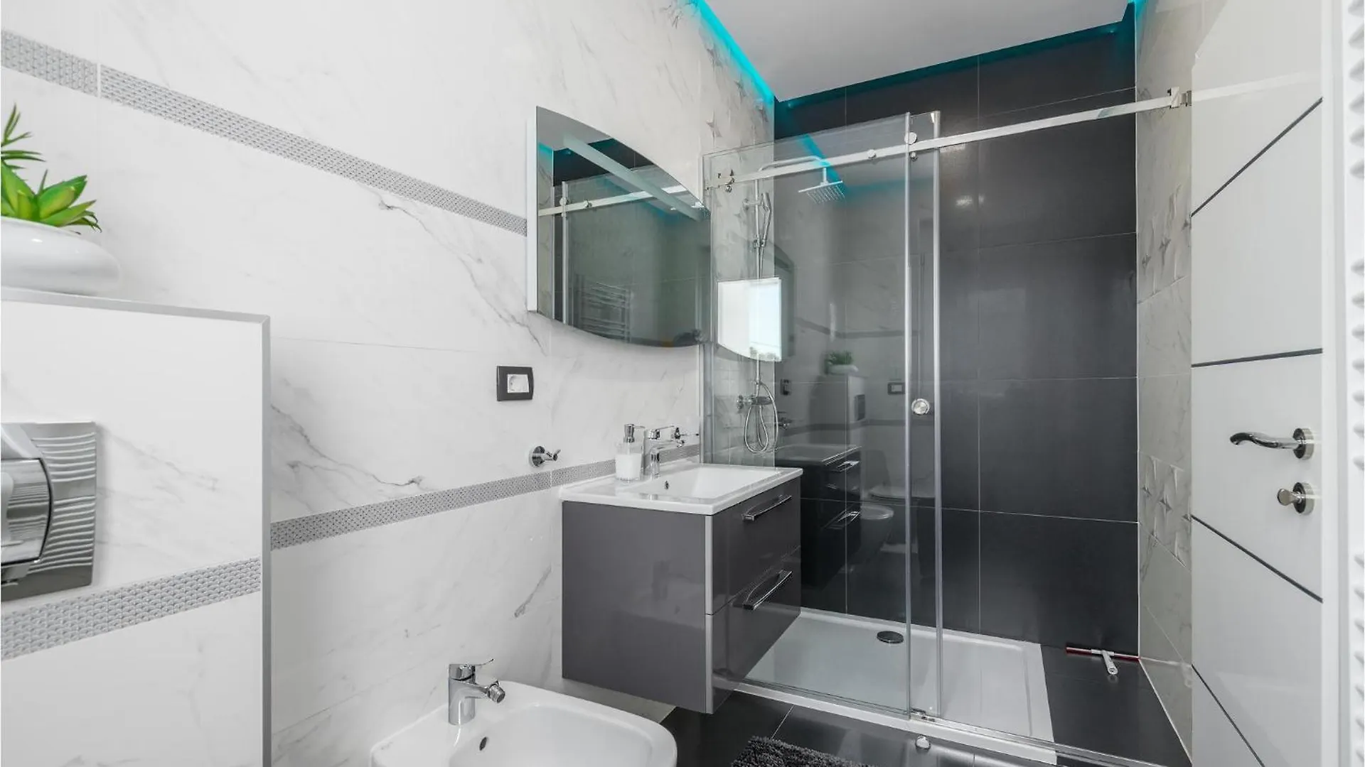 Gorgeous Home In Porec With Outdoor Swimming Pool