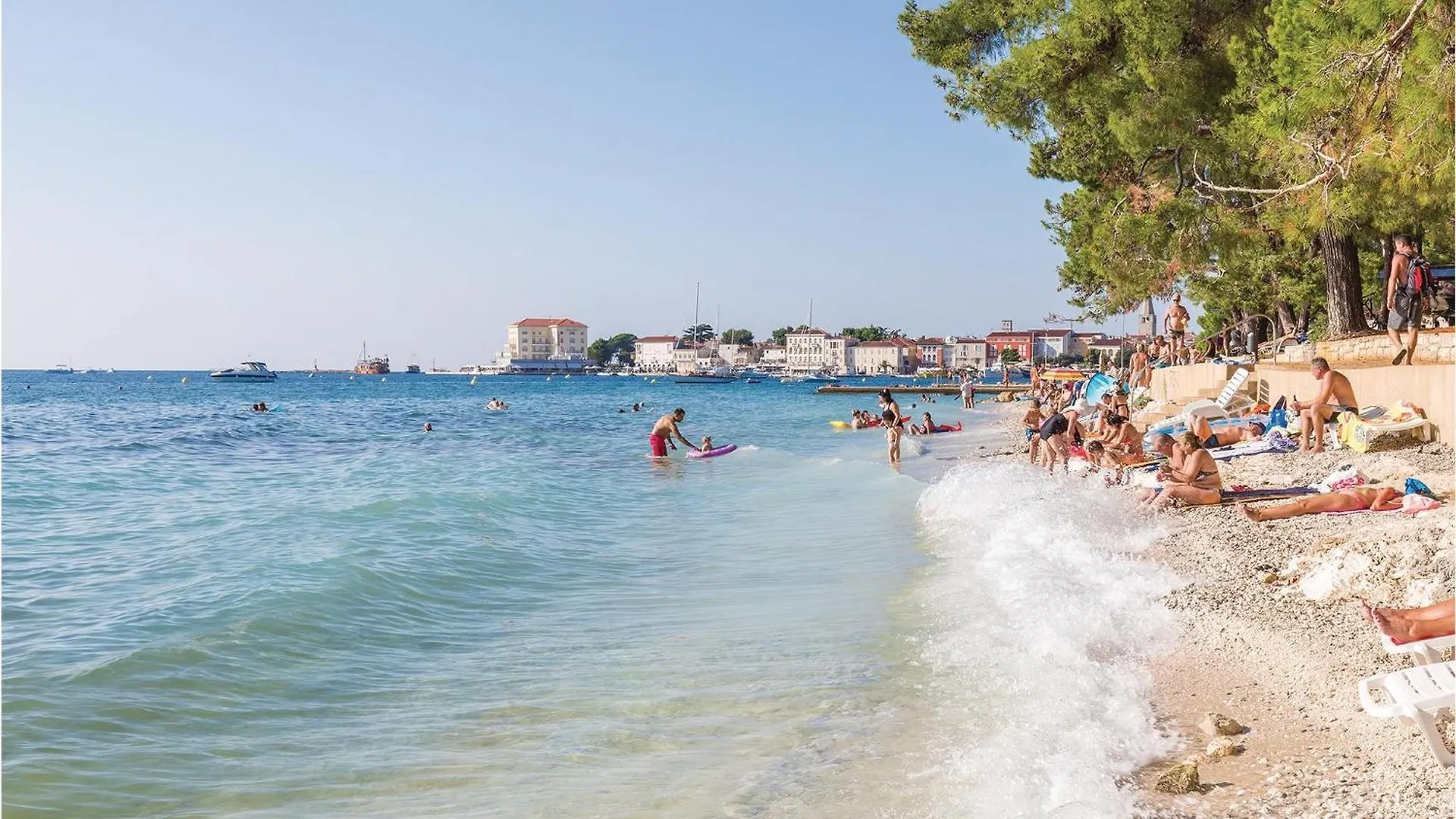 Gorgeous Home In Porec With Outdoor Swimming Pool בית נופש